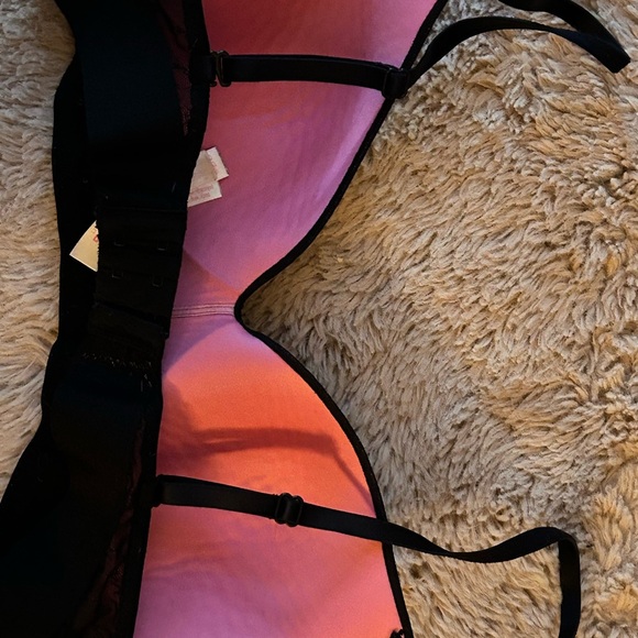 PINK Black Women's Wireless Bra - Picture 3 of 6
